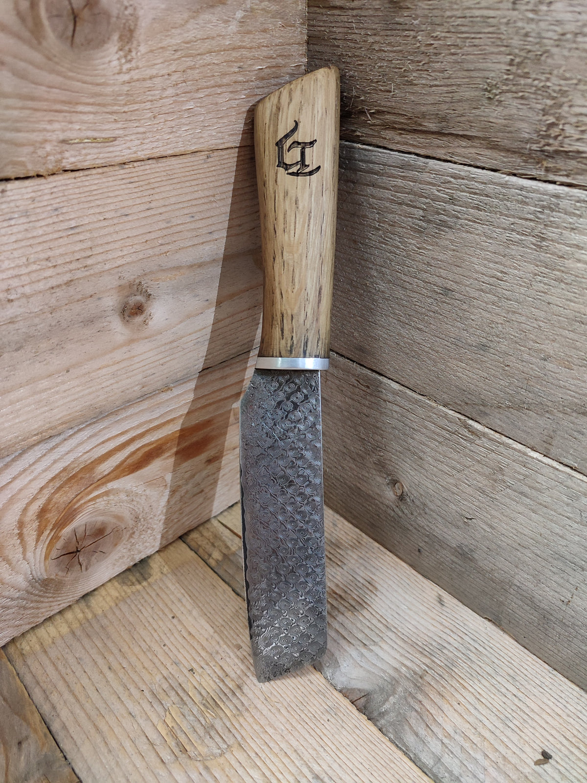 Damascus knife